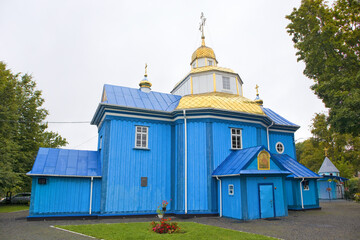 Fototapeta na wymiar Wooden Holy Assumption Church in Rivne, Ukraine