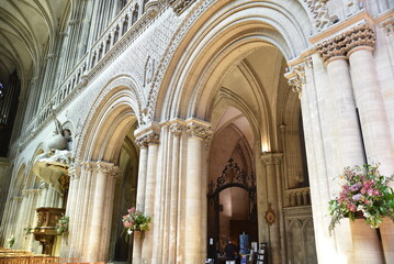 Nef de la cathédrale de Bayeux. France