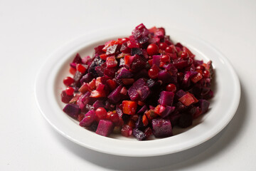 Vinaigrette salad with lingonberries