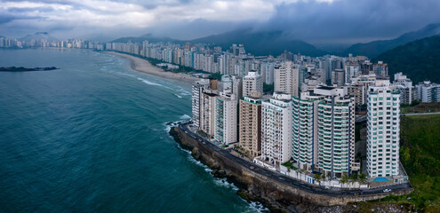 Guaruja, vista do Morro do Maluf e Praia de Pitangueiras, novembro 2022