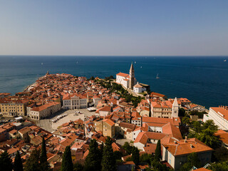 Lufaufnahme von Piran in Slowenien