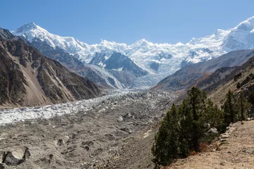 Papier Peint photo Nanga Parbat Glacier and Nanga Parbat rangę in autumn. Nanga Parbat is the ninth highest mountain in the world and western anchor of the Himalayas. Located in Pakistan
