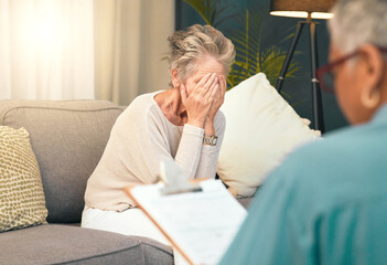 Crying, sad or old woman in counseling with a psychologist for depression, burnout or mental health problems. Checklist, consulting or depressed senior lady frustrated with anxiety stress in therapy - obrazy, fototapety, plakaty