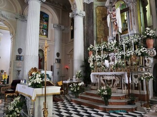 Bacoli - Altare della Chiesa di Sant'Anna