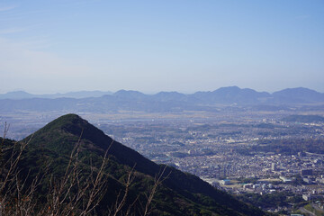 皿倉山から見た帆柱山と遠賀郡方面