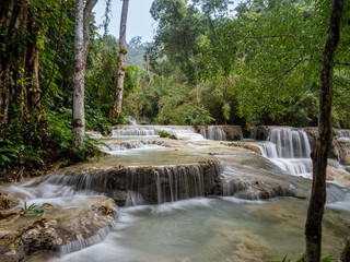 Kuang-Si-Wasserfall