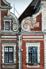 Obraz premium details of houses in the Grand Place in Arras, North of France