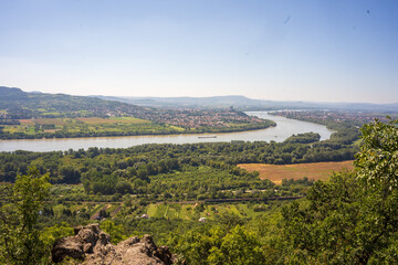 Obraz premium Bend in the Danube River with Esztergom / Ostrihom