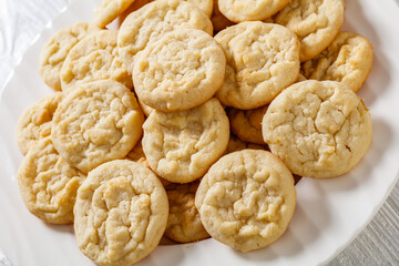 amish sugar cookies on plate, top view