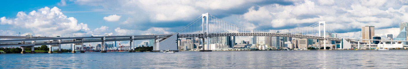 Fototapeta premium レインボーブリッジのパノラマ風景