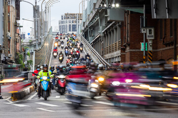Naklejka premium Crowded of scooter in taipei city