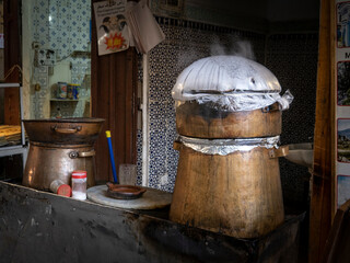 Walking through the streets of the souk of Fez (Morocco)