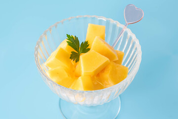 小さくカットされたパパイヤ