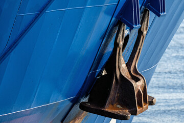 anchor of an oceangoing freight ship