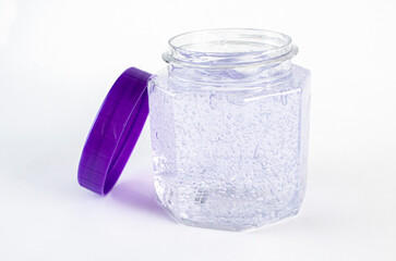 Gel para cabello en fondo blanco