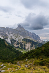 Fototapeta na wymiar mountains panorama in the alps (Austria)