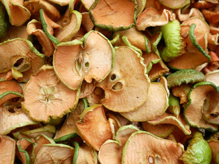 homemade dried apples, drying apples on the balcony in summer, dried apple slices,