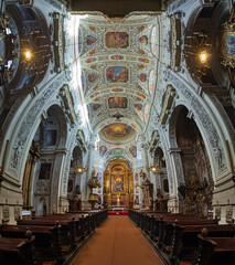 Obraz premium Vertical panorama of interior of Dominican Church in Vienna, Austria. Also known as the Church of St. Maria Rotunda, it was built in 1631-1634 in early Baroque style.