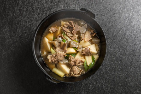 芋煮　肉じゃが　Northern Japan regional cuisine 