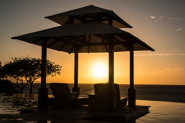 Cabanas Floating In Infinity Pool Beside The Shoreline, Wailea Beach , Wailea, Maui, Hawaii, USA