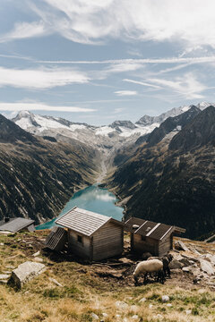 Blick auf Schlegeisspeicher Stausee vom Wanderweg zur Olpererh&uuml;tte