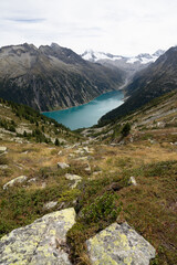Blick auf Schlegeisspeicher Stausee vom Wanderweg zur Olpererhütte