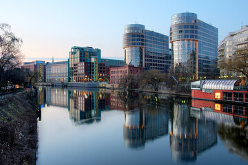 Berlin am Spreebogen Spiegelung
