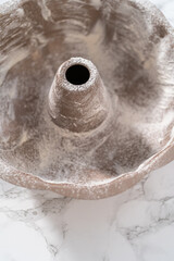 Naklejka premium Eggnog Bundt Cake