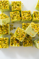 Pistachio fudge