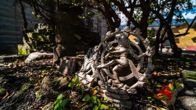 Shiva statue in Hindu temple hyper lapse time lapse in nature light Nataraja - India 4k