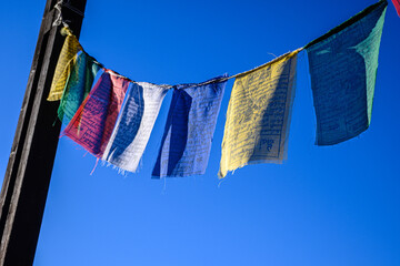 bandierine di preghiera buddiste  tibetane 