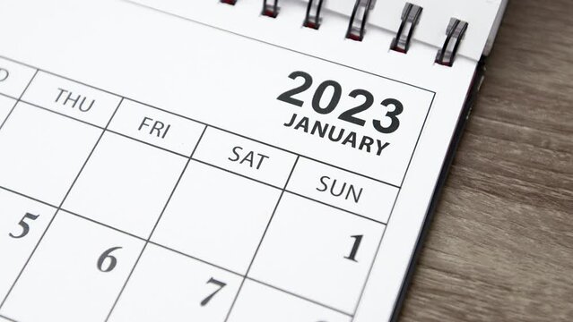 Flipping calendar December 2022 to January 2023.