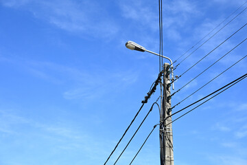 lampe eclairage publique electricité cable ligne volt coupure electrique