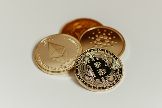 bitcoin ethereum anda ada cryptocurrency golden coin