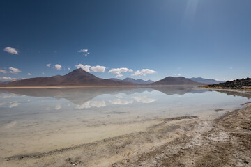 details of mountains, lake and sky with clouds, beautiful tourist destination in Latin America, wallpaper in the day, calm and cool place