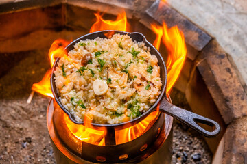 アウトドアでクッキング　Outdoor cooking made at the campsite