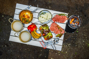 アウトドアでクッキング　Outdoor cooking made at the campsite