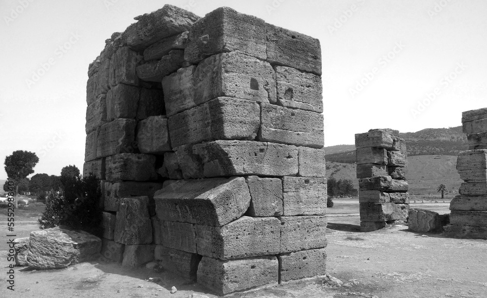 Poster Ruins of antique city Hierapolis, in Pamukkale, Turkey