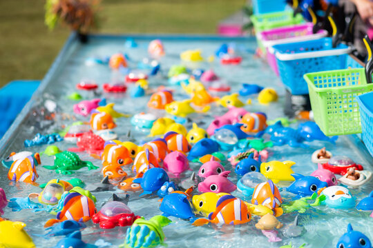 Floating toy game in local show sideshow alley