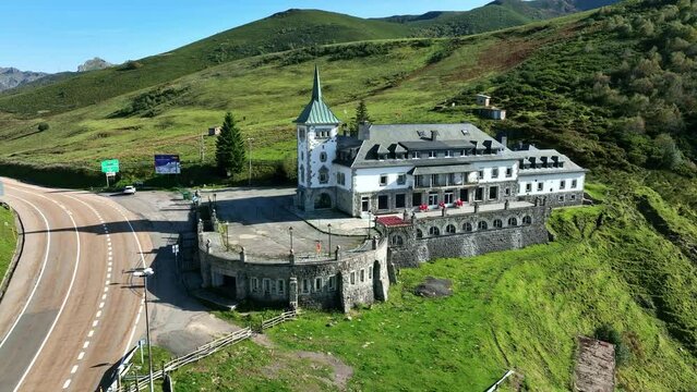 Aerial views of the Parador de Pajares.