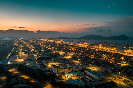 Shanghai port