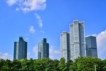 Fototapeta na wymiar Skyscraper luxury penthouse scenery in Seoul, 서울의 초고층 럭셔리 펜트하우스 풍경