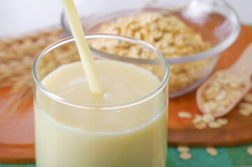 オーツミルクと大麦