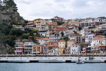 Obraz premium Parga, Greece. Traditional Ionian coast city colorful facade buildings and the Venetian Castle