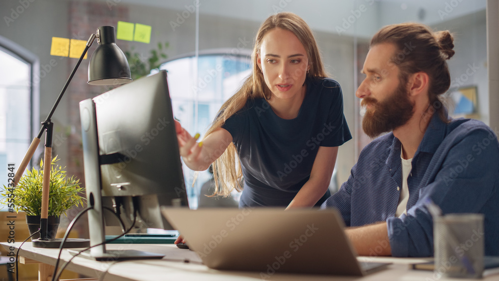 Aufkleber art director and graphic designer discussing a marketing campaign for business partner. successful f