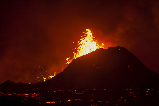 Kilauea Volcano, May 2018 eruption, East Rift Zone, Leilani Estates subdivision; Pahoa, Island of Hawaii, Hawaii, United States of America