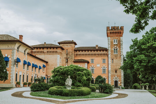 Castello di Spessa Golf and Country Club with circular driveway and garden; Spessa, Province of Pavia, Lombardy, Italy