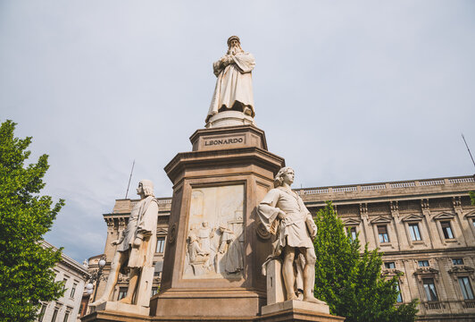 Statue of Leonardo da Vinci; Milan, Italy