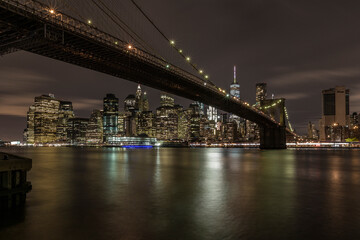 Fototapeta na wymiar Manhattan bei Nacht
