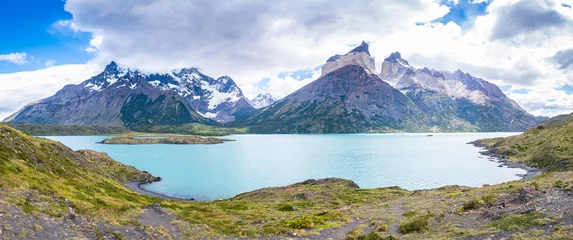 Foto auf Acrylglas Cuernos del Paine erstaunliche landschaft des nationalparks torres del paine, chile